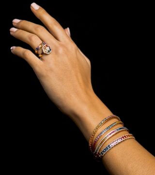 Wrist full of colors, heart full of joy✨⭐️ #orovildiridis #vildiridis #yourlovemessenger #bangles #rainbowjewelry #sapphire #multicolorsapphire #highjewelry #diamondbangles #sapphirerings